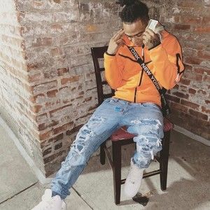 Meet your Posher, Prada